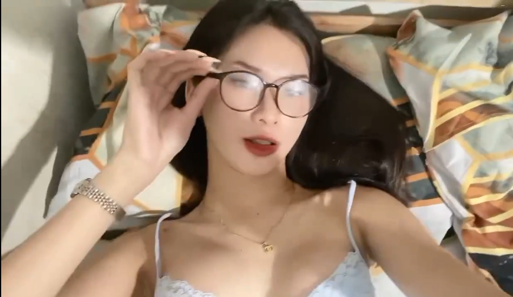 Clip nóng cô gái quyến rũ siêu đỉnh